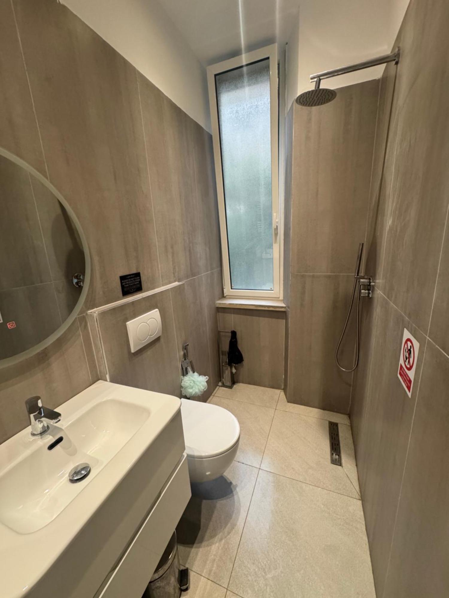 Vila 21 At Blloku Area Тирана Экстерьер фото